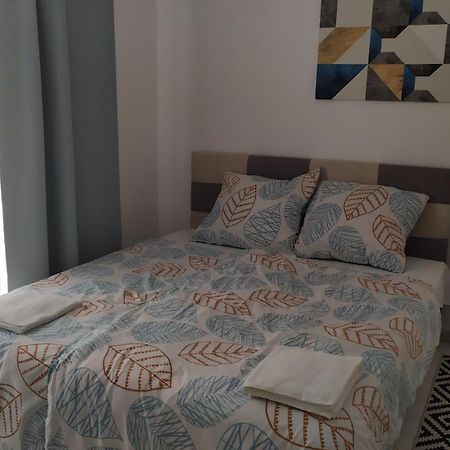 Apartman TILL Galanta Ruang foto