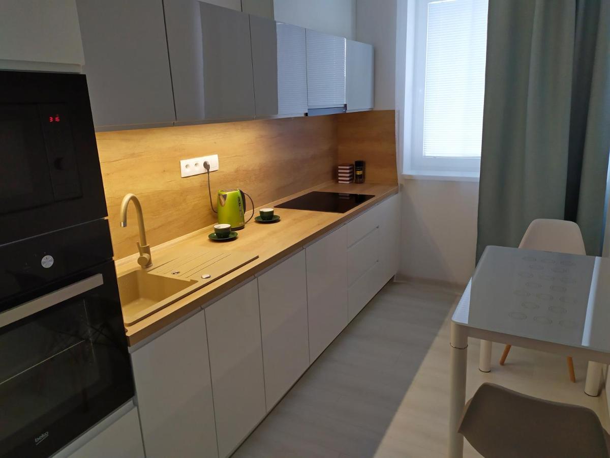 Apartman TILL Galanta Bagian luar foto